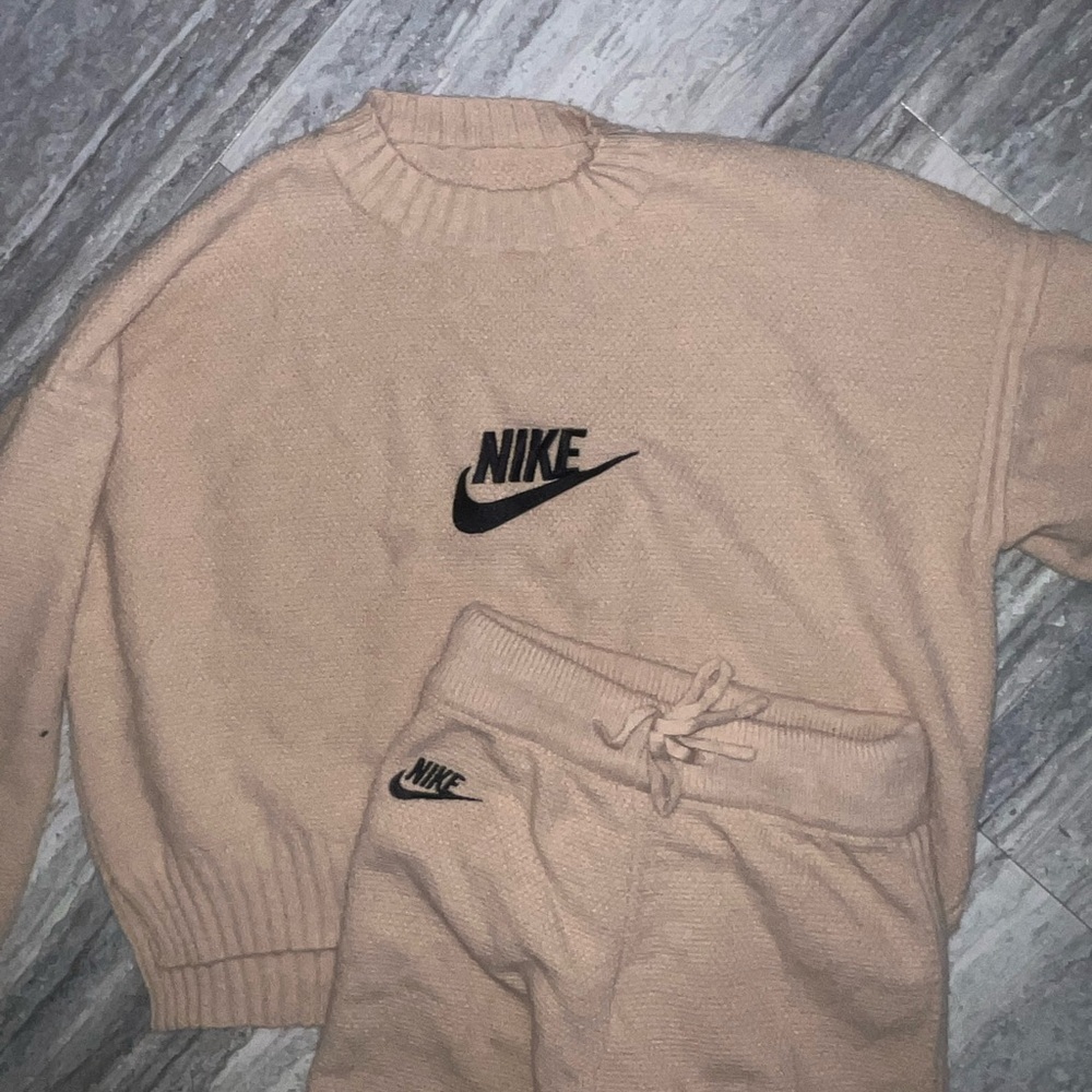 Nike Men’s Crewneck Sweater - Beige with Black Logo